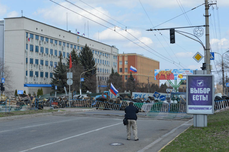 Луганск 9.04.2014г.Очень много фото!