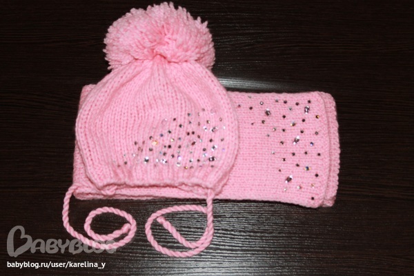 Кто свяжет шапочку с шарфиком?