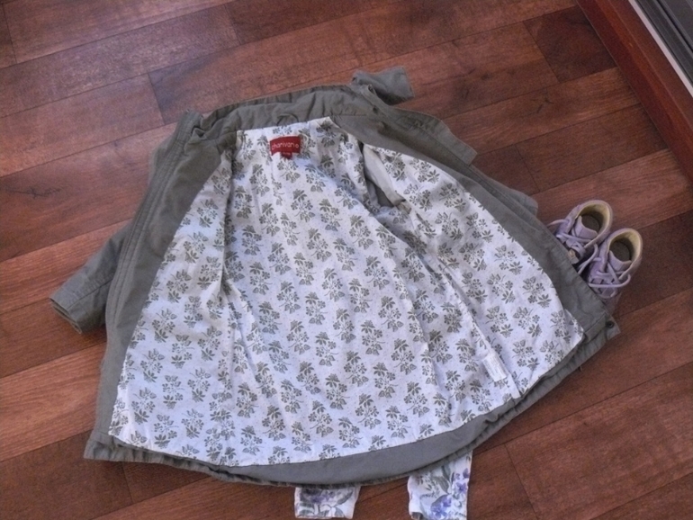 Плащ ф. Charivari + ботиночки SuperFit р. 24 Цена 1500!!! Почта за мой счет!!!