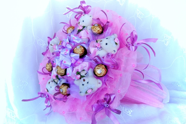 Пару букетиков от меня