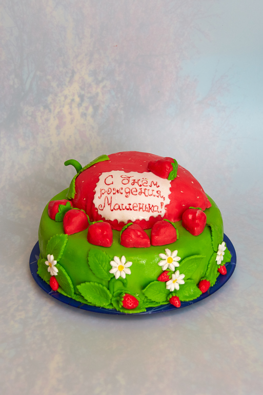 Торт земляничная полянка
