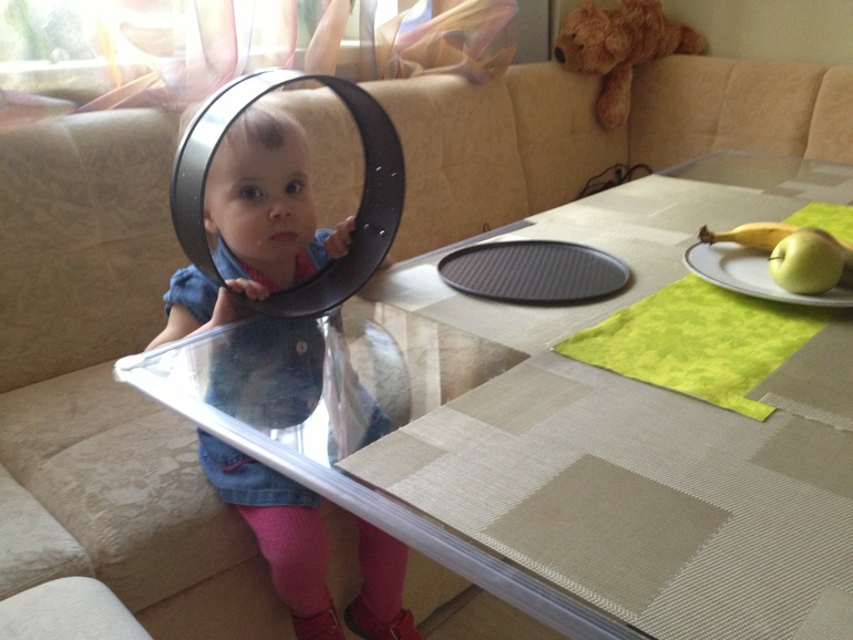 Два шоколада с вишней