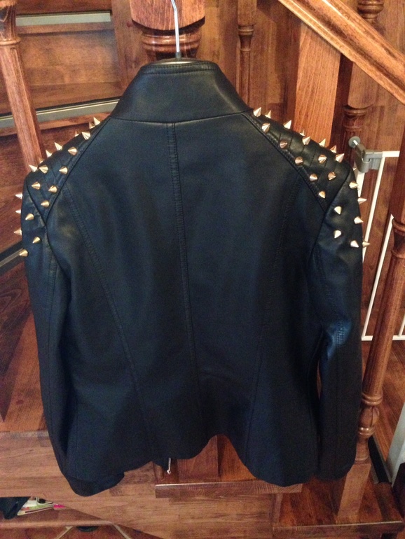 продам куртки КожЗам (б/у)