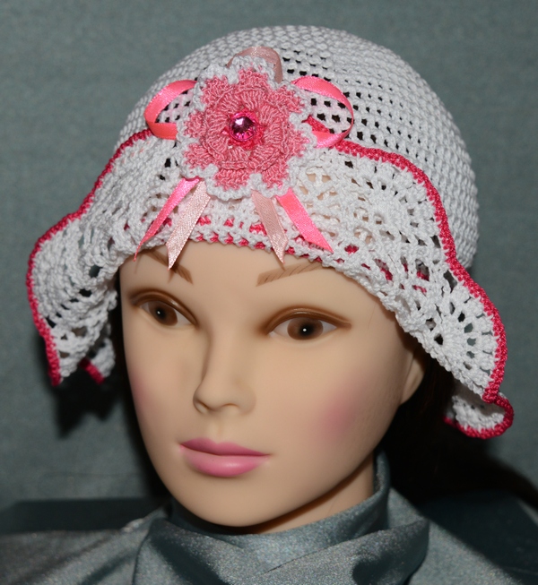 Вяжу шапочки на заказ и многое-многое другое....