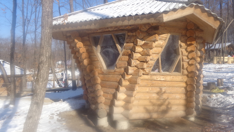 Немного о нас и новогодних каникулах)