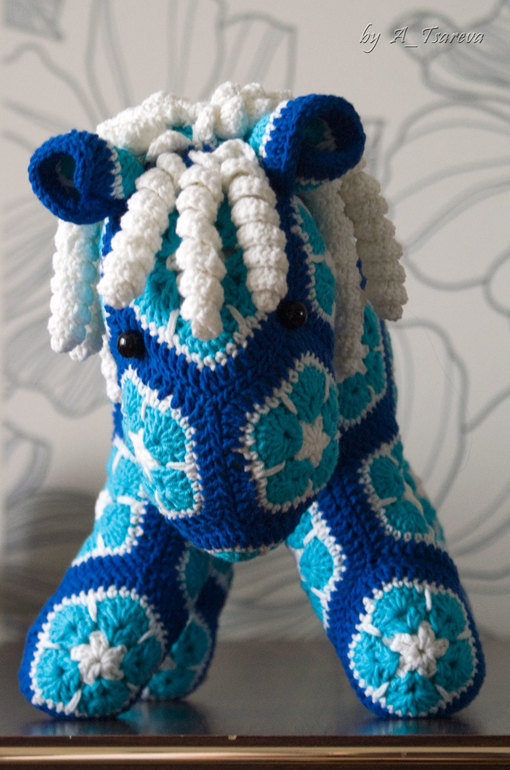 И еще одна лошадка )))