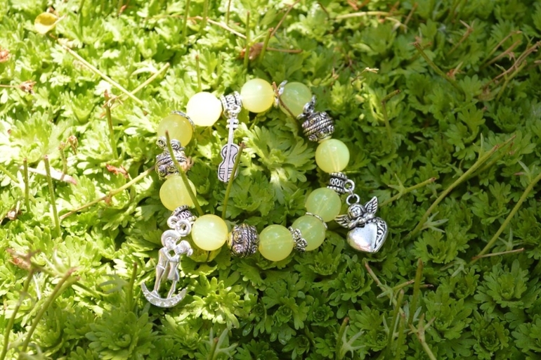 Мои первые браслетики!