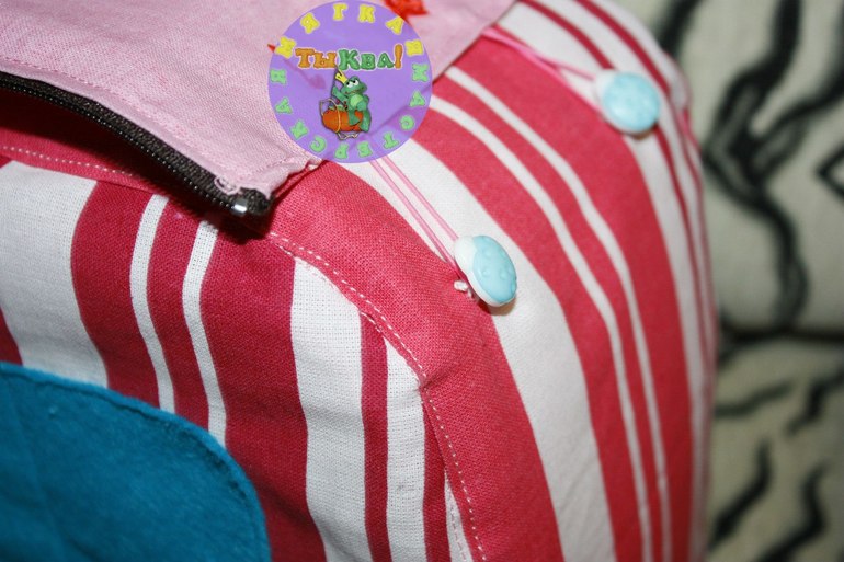 Мягкая машинка с фургоном