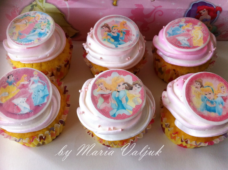 Капкейки и кейкпопсы.