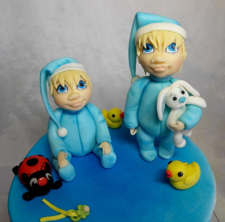 для мальчиков-близнецов на годик