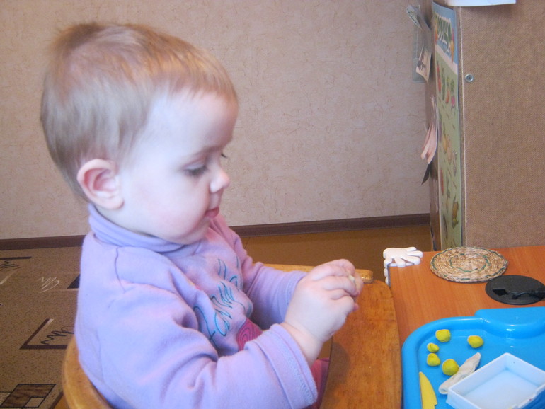 Полине 1год и 6 месяцев