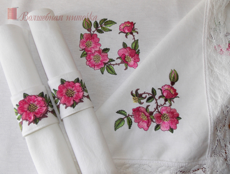 Скатерть с шиповниками!