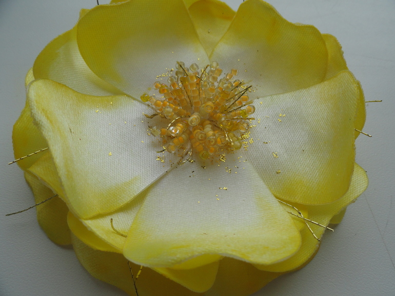 Цветочки для шапочек