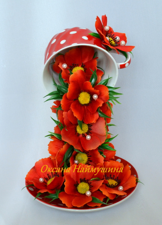 Парящая чашечка " Прекрасные маки"