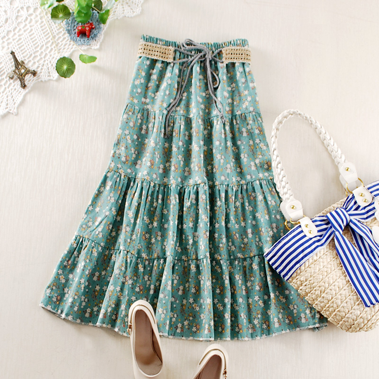 Эксклюзивная одежда в наличии и под заказ.