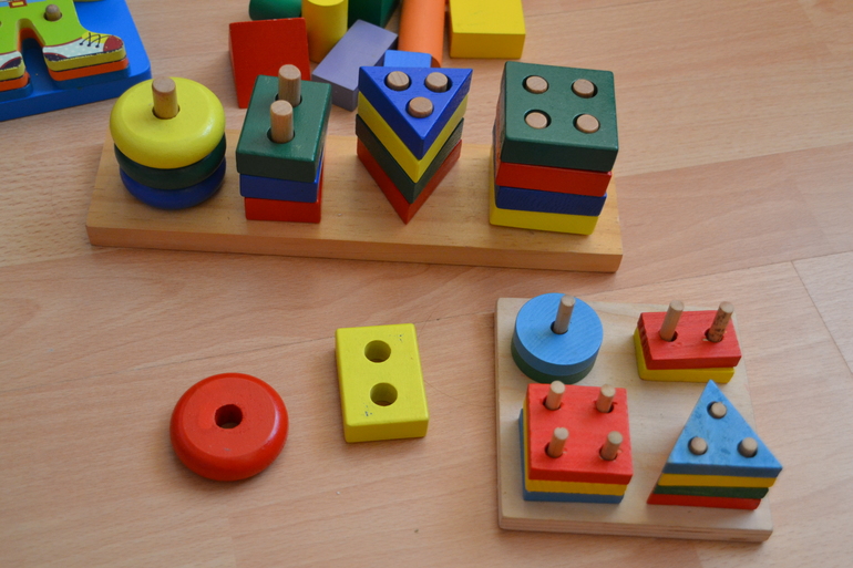 Геометрики и подобные игрушки