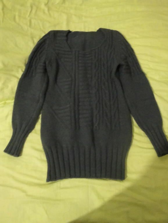 Продам ЖЕНСКОЕ НЕдорого. ТОРГ уместен.