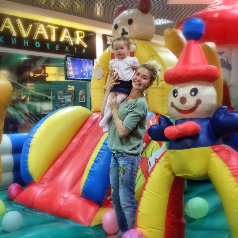 Новые зубки и маленькая хитрюша)