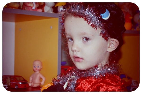 Первый новогодний утренник в яслях