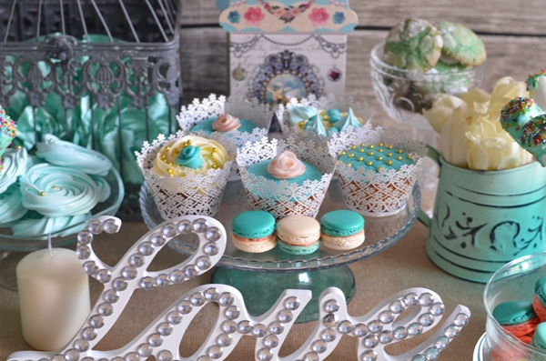 Набор сладостей в стиле Тиффани...