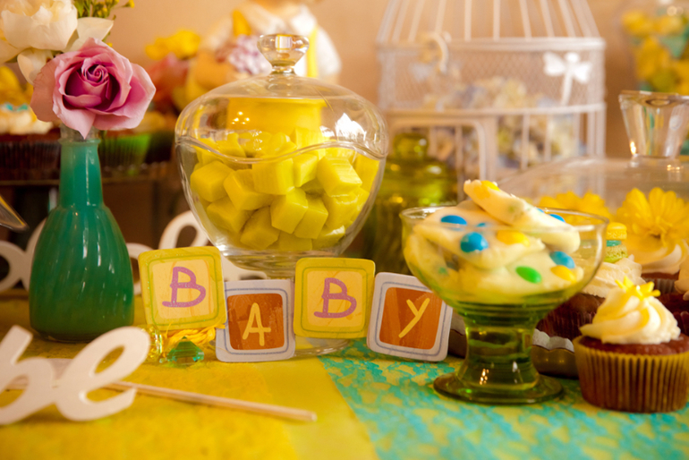 Сладкий стол на годовасие...