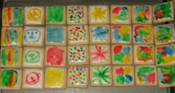 Рисуем на еде пищевыми красками