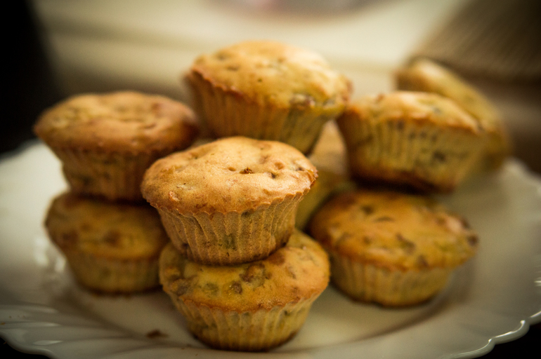 Кексы бананово-яблочные