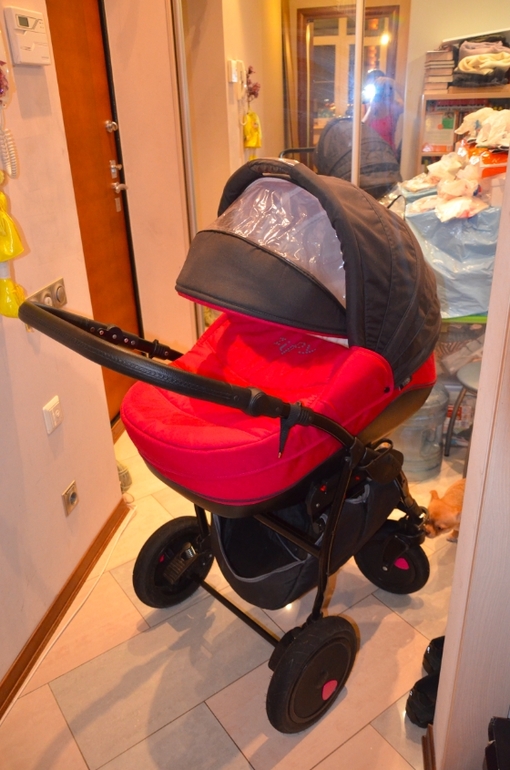 Tutis Zippy 2 в 1 малиновая
