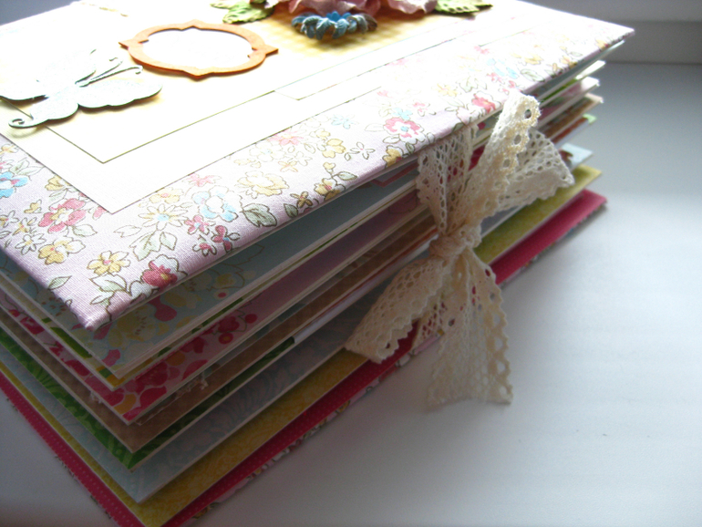 Альбом первого года жизни Алисы