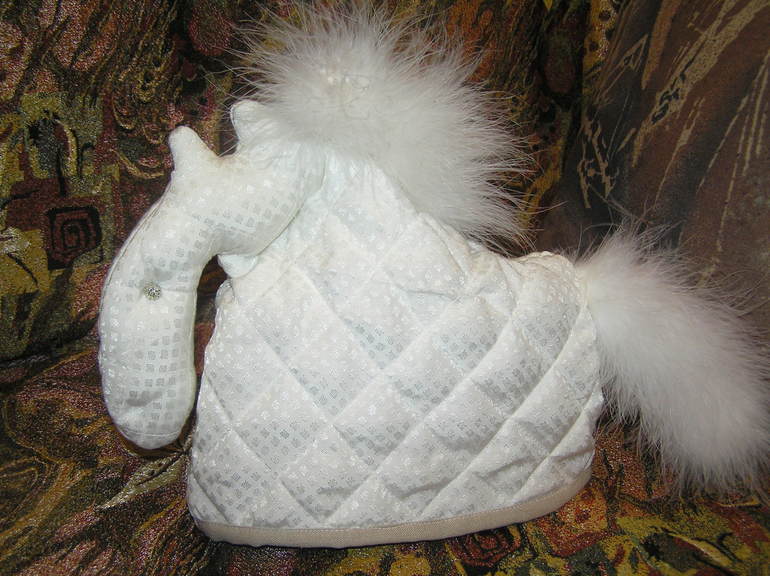 Дочкины подарки...