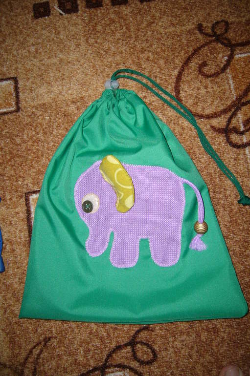 Мешочки под обувь.