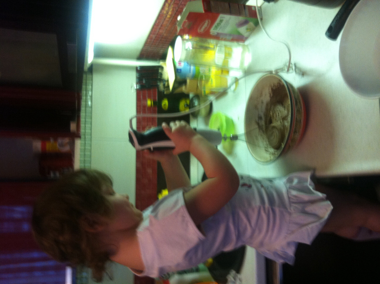 Маффины с жидким шоколадом внутри