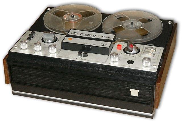 Магнитофон Маяк