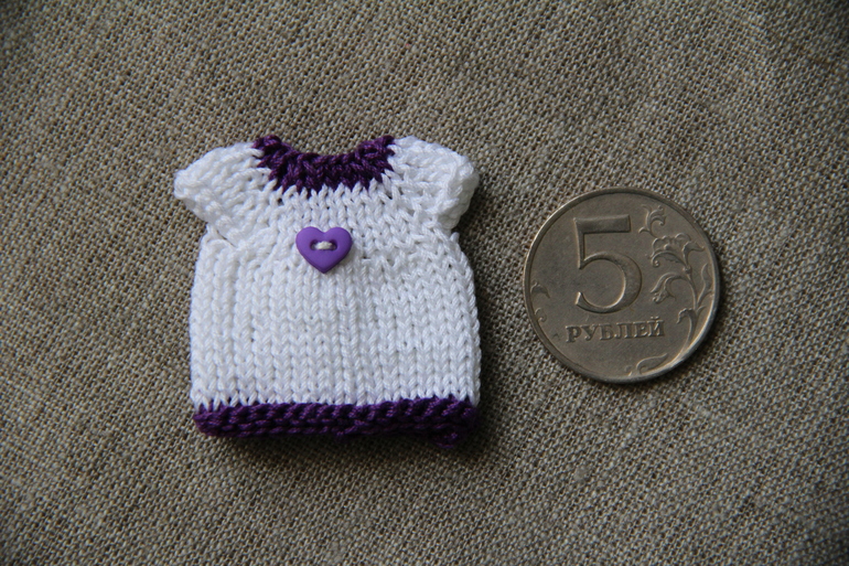 миниатюрные платья.....