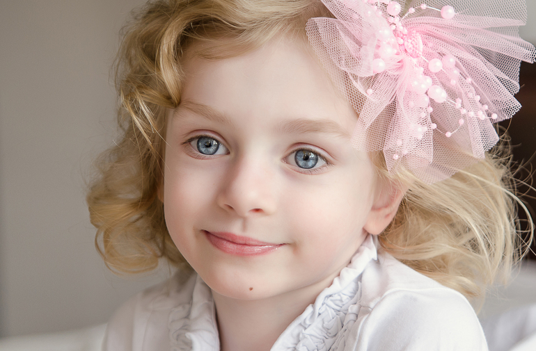 Маленькая непоседа)))