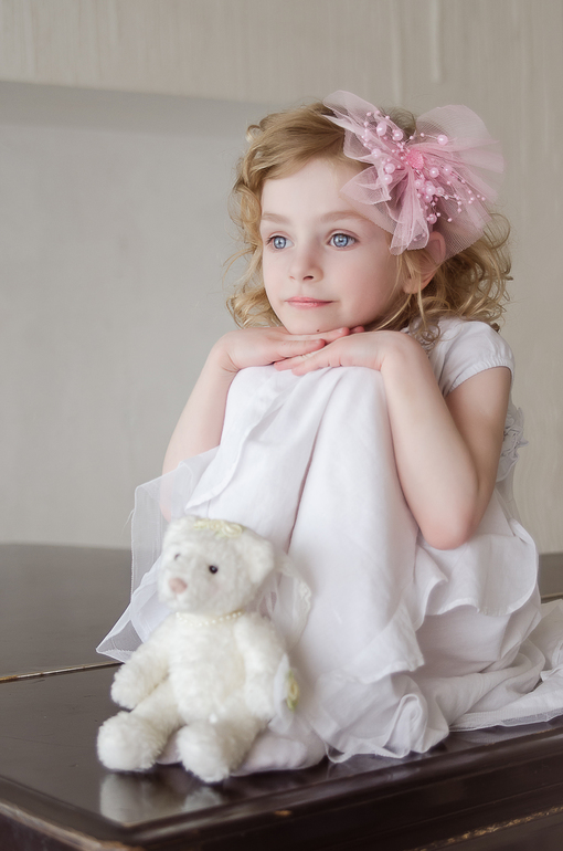 Маленькая непоседа)))