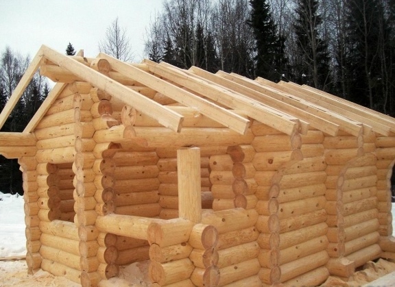 Прадам рубленную баньку