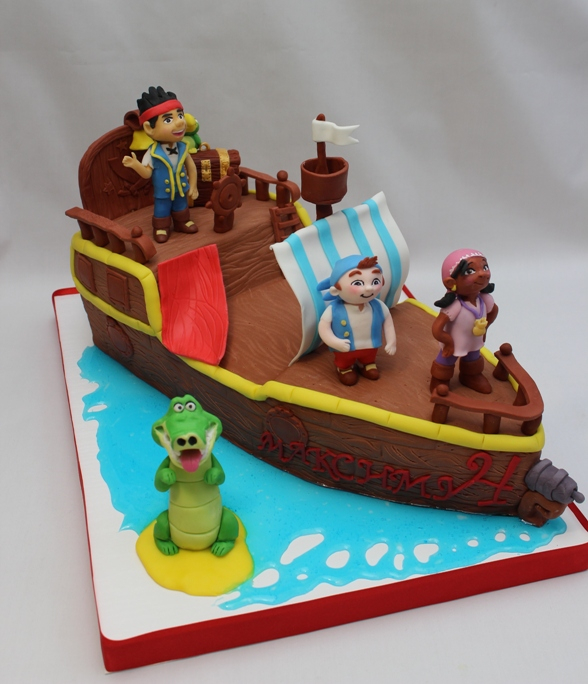 НАША ПИРАТСКАЯ ВЕЧЕРИНКА НА Д.Р МАКСИМА 4 ГОДА