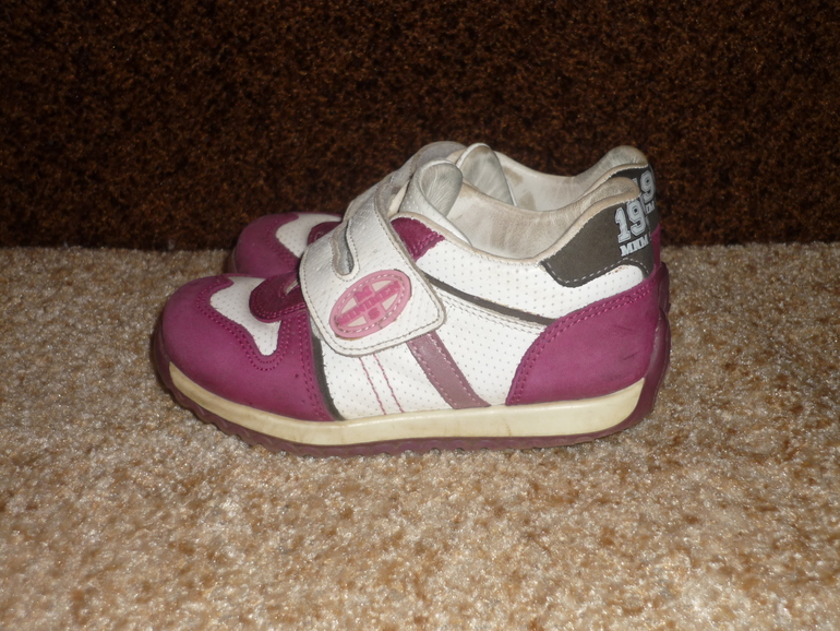 Продам обувь б/у для девочки размеры от 19 до 26