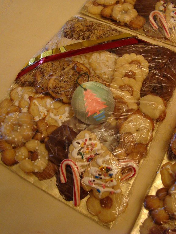 White X-mas vs. Blue X-mas.