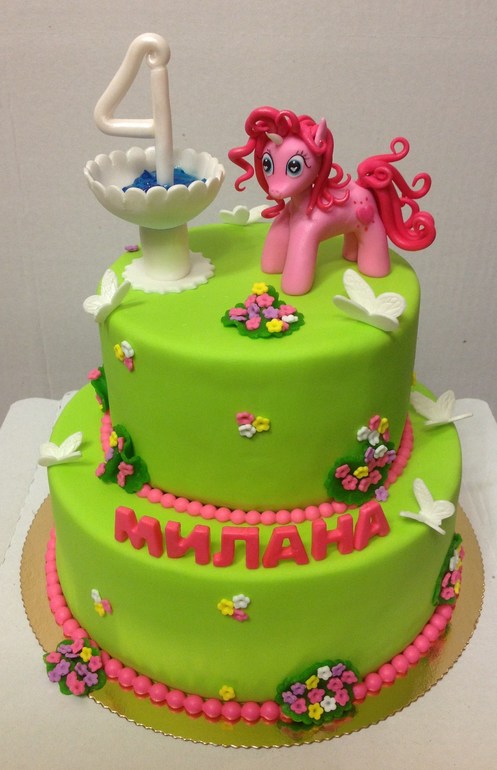 два тортика с пони