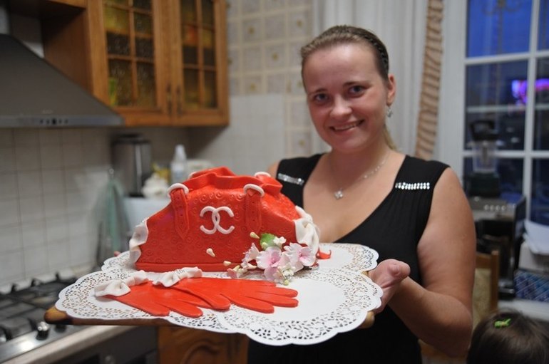 Вот такая шикарная была сумочка с перчатками