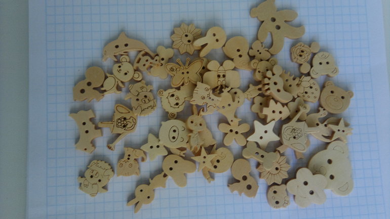 Пуговицы деревянные продам! Срочно!!! г. Саранск или по России почтой