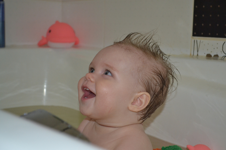 мы купаемся)))))))