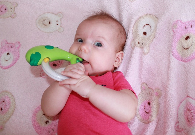 Элине 4 месяца!