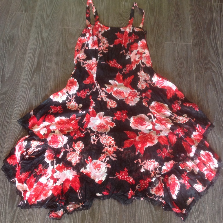 Сарафан р-р 44, 1000р. В идеале.