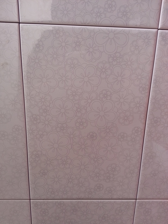 Плитка в ванну  Kerama Marazzi сакура помогите остановить голову ...))