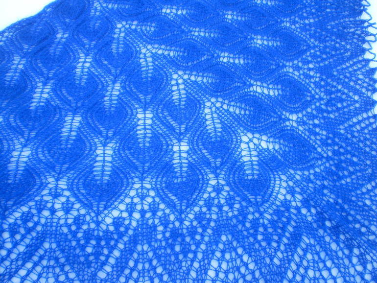 Моя новая шаль "Leaves Dansing"