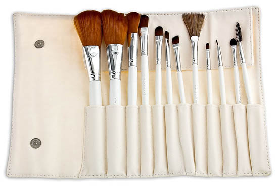 Продаю наборы кистей для макияжа от 900р!