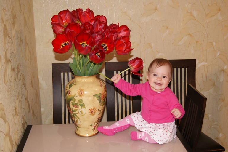 8 месяцев! Третий зуб! Врачи и прививки!